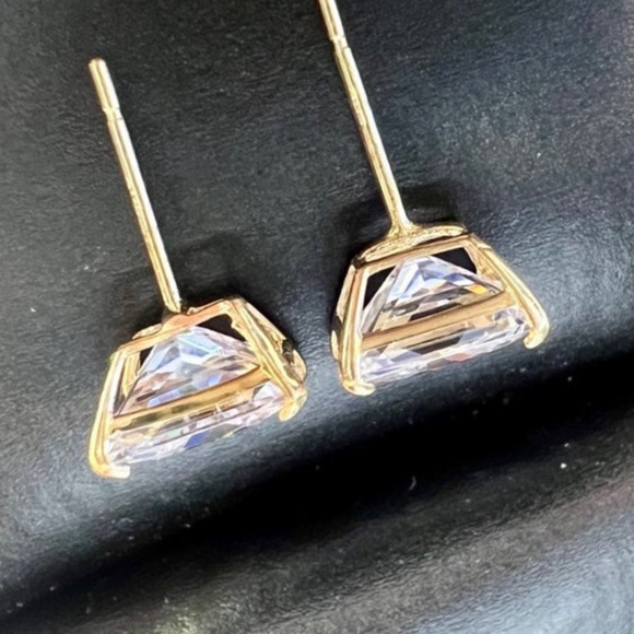 New! Princess Cut Diamond Studs set in Solid 14K Gold. Brand new 4 prong setting - Picture 9 of 15